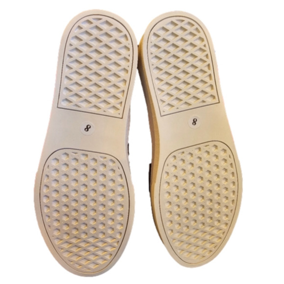 NHL Boston Bruins Cuce Shoes Jewel Embellished Slip On Shoes Size 8 - Picture 4 of 12